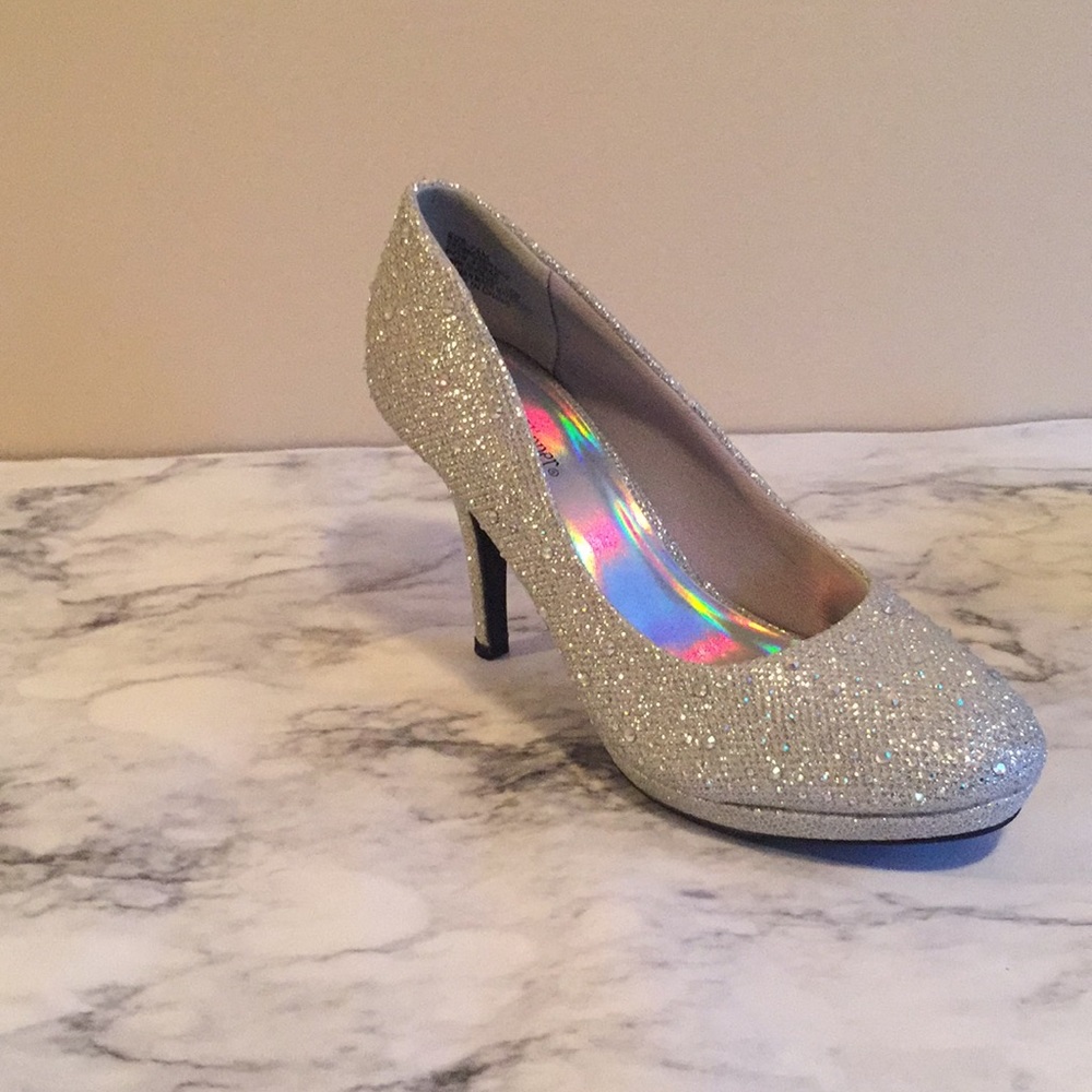 Silver Slippers Glam heels - Picture 4 of 7
